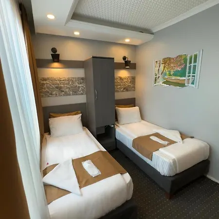 Moonlight Taksim Отель *