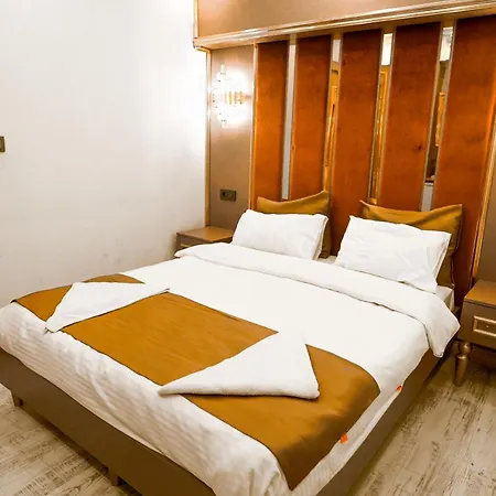 Moonlight Taksim Стамбул